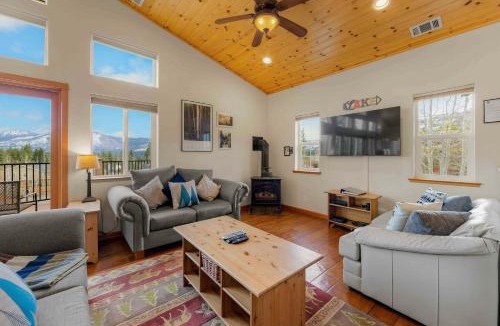 South Lake Tahoe House | Lookout Point - Retreat for 6