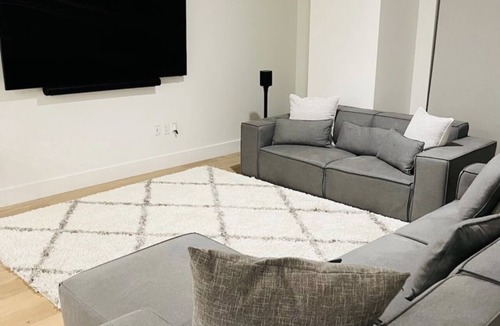 Warner Center Apartment | Los Angeles High rise