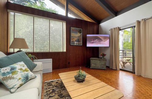 Hope Ranch House | Lovely 2 bedroom house in a beautiful Santa Barbara neighborhood.
