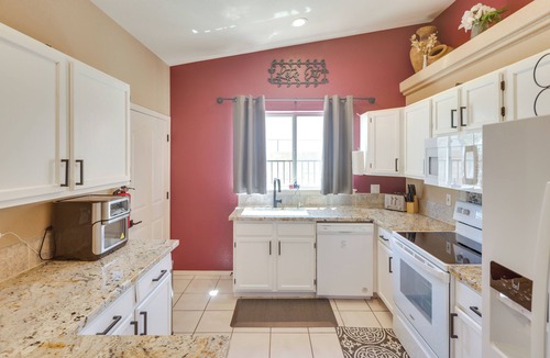 Sunridge Estates House | Lovely Bullhead City Retreat w/Pool and Hot Tub