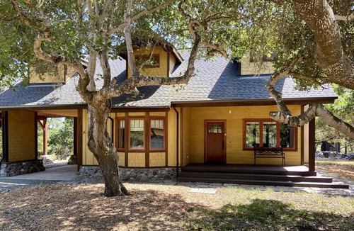 Happy Hill Cottage | Lovely Cottage just above Moonstone Beach in the Pines and Oak Trees.