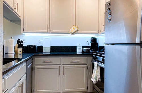 Davis House | Lovely home and garden 10 mins bike ride from UC Davis!