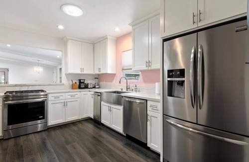 North Hollywood House | Lovely Home with Patio By Universal & Hollywood - Casa Rosa