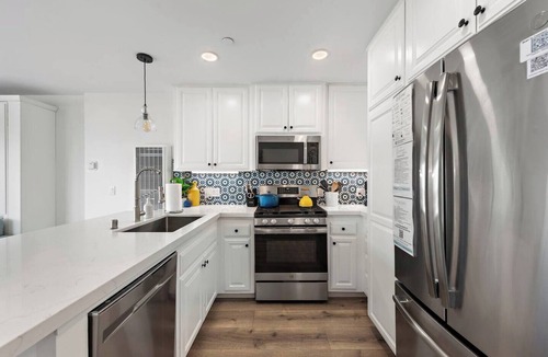 San Clemente Apartment | Lux Oceanview SemiADA Condo with Bikes and Pets OK