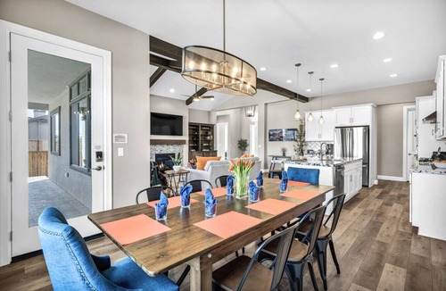 Carson City House | Luxe 1 Level Home Sum