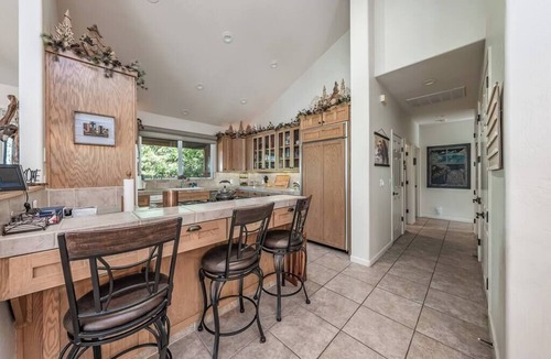 Granite Ridge Cabin | Luxe Family Villa w/Spa & Game Room