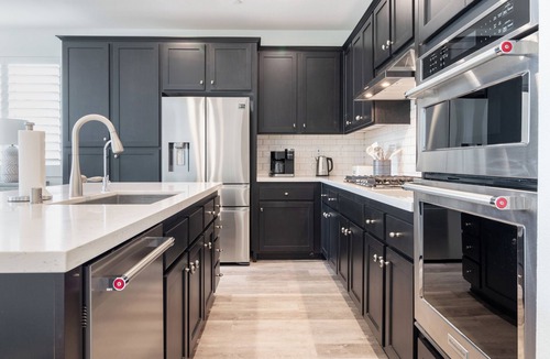 Temecula House | Luxurious 4-bedroom house in beautiful Murrieta with AC, WiFi, Workspace