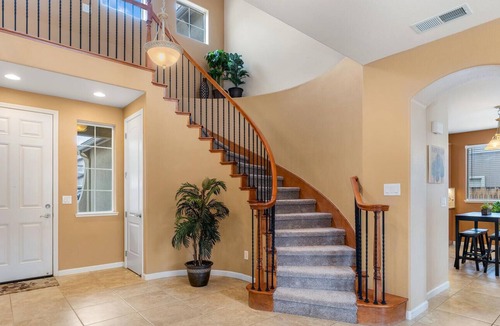 Reno House | Luxurious 4 Bedroom House