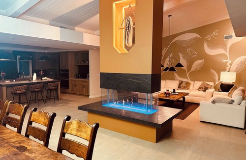 Camarillo House | Luxurious 6+ bedroom 7.5 bath nature retreat in charming Camarillo