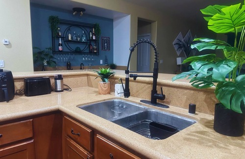 Pahrump House | Luxurious Master Bedroom in pleasant Pahrump with AC, fitness room, WiFi