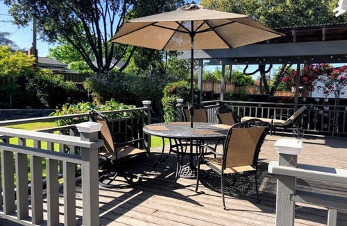 Cupertino House | Luxurious Stunning Resort Like House in Silicon Valley 1GBPS 4 beds/2 baths