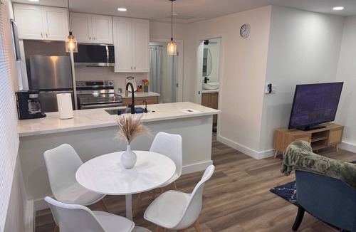 West Torrance House | Luxury 1BR/1BA Furnished Stay Near Redondo Beach