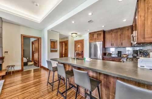 Lakeside Park Condo | Luxury 2Br Residence steps from Heavenly Village & Gondola