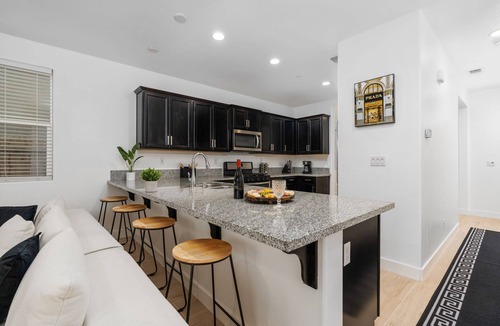 Fresno House | Luxury 3 bedroom House/Designer