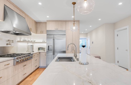 Pacific Heights Apartment | Luxury 3BR 2 BA Apartment in amazing Cow Hollow Pacific Heights neighborhood