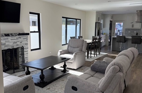 Sierra Madre House | Luxury 4BR 3BA Residence with Fireplaces, Outdoor BBQ & Open Living