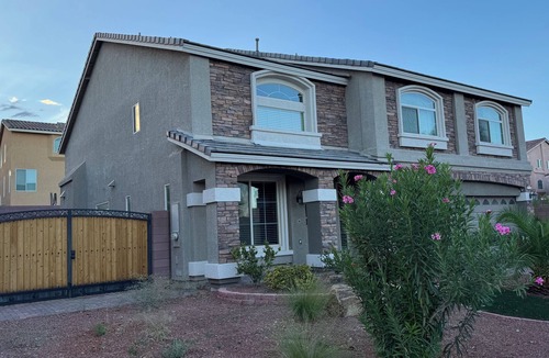 Enterprise Villa | Luxury 6BR Villa · 4000sqft · 11 Beds · Sleeps 16+ · Parking · Near Strip
