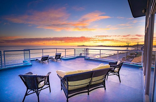 El Granada House | Luxury Beachfront Penthouse/Walk to the Beach, Restaurants, Entertainment