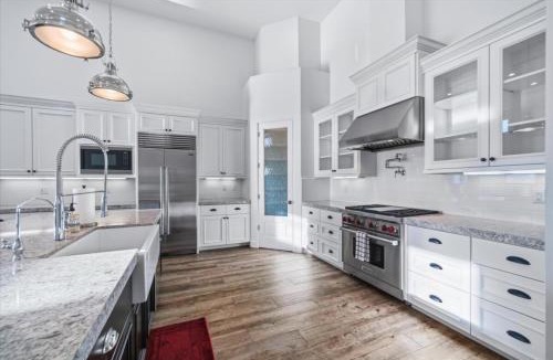 Lake Havasu City Villa | Luxury Cardinal Retreat - Pool, Spa, BBQ, Garage