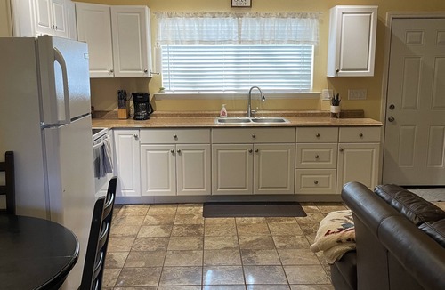 Atascadero Cottage | Luxury Cottage Near Atascadero Lake