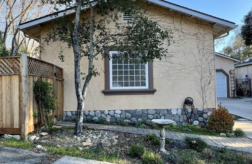 Atascadero Cottage | Luxury Cottage Near Atascadero Lake
