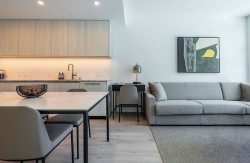 Downtown Long Beach Condo | Luxury Downtown Long Beach Suites with Resort-Style Amenities & Stunning Views!