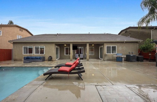 Greenacres House | Luxury Escape on Mondego Dr – Pool, Spa & Pool Table