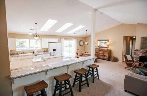 San Luis Obispo House | Luxury Estate in Foothills of San Luis Obispo with Farm Animals and Nature Walks