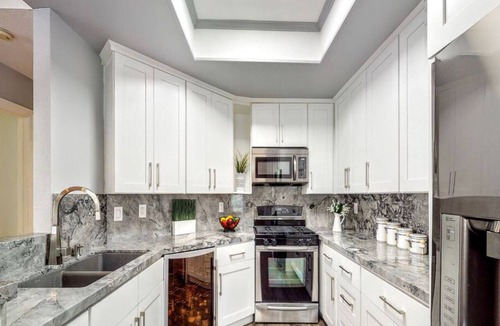 Foothill Ranch Condo | Luxury Foothill Ranch Condo - Pool, Spa, Gym - Fast Wi-Fi - Monthly Stays