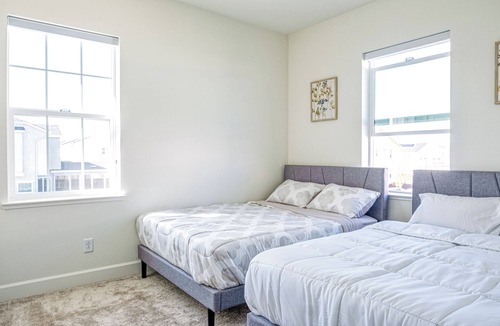 Tracy House | Luxury Furnished homes in Tracy with Mini Golf