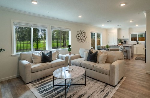 Manteca House | Luxury Golf Course Retreat With Stunning Views Of Fairway & Ponds