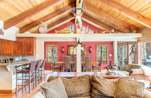 Incline Village Cabin | Luxury Incline Village Cabin w/Lake Views, Game Room, Firepit & Beach Access