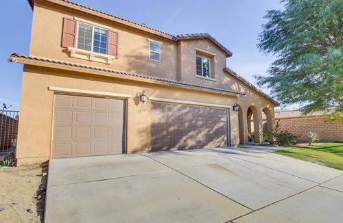 Indio House | Luxury Indio Home Big 2 story with game room & spa 10 minutes away from Casino