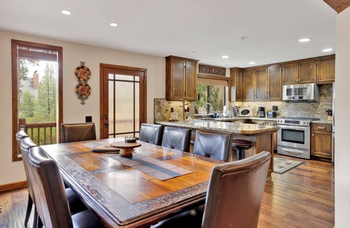 Big Bear Lake Cabin | Luxury Lodge Estate | Walk to Big Bear Village | Hot Tub & Game Room | Pet Friendly