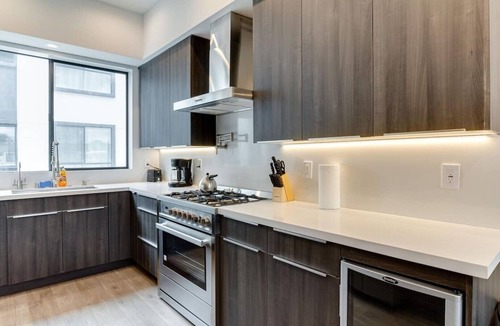Mid City House | Luxury Modern 4 Bed 3 Bath Home with Rooftop Deck #3