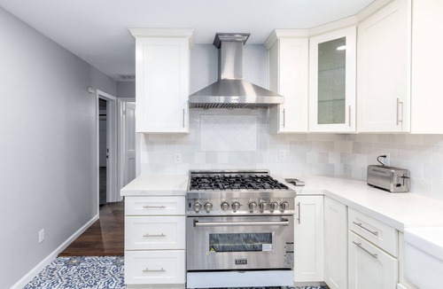 Noddin House | Luxury remodeled home in the heart of Los Gatos - Home Away from Home!