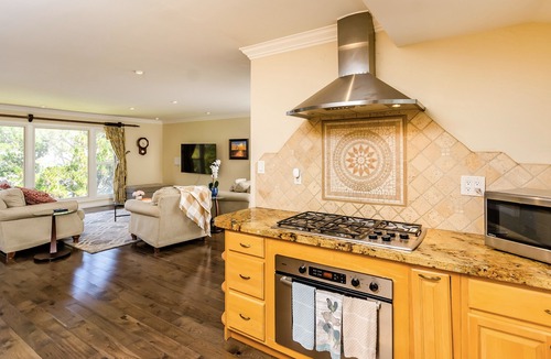 South San Mateo House | Luxury San Francisco Bay Area View House