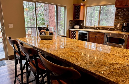 South Lake Tahoe House | Luxury Slopeside Ski Haus | Hot Tub + Sauna | 12P