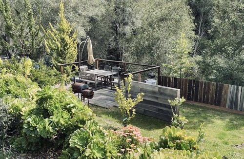 Los Gatos Apartment | Luxury Studio with Access to the Pond and SPA