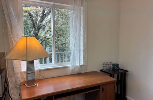 Los Gatos House | Luxury Suite in Los Gatos Mountain and Forest-Master Suite