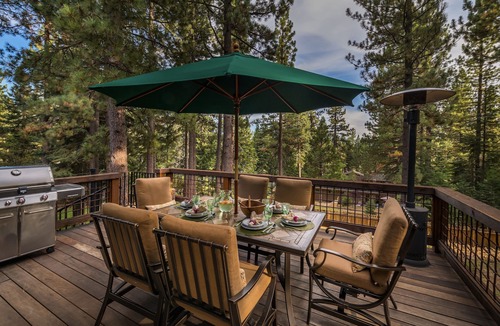 Dollar Point House | Luxury Tahoe City Home, Hot Tub, Pool Table, Ensuite Bathrooms