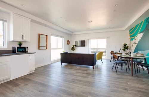 Mid City House | Luxury Townhome w/Gated Parking & Private Balcony