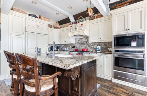Santa Ana Heights House | Luxury Tri-Level Beachfront Home w/AC, Panoramic Ocean Views, Directly on the Sand!