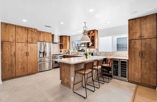 Belmont Shore House | Luxury Villa in Belmont Shores 4 Bedrooms 3 Bath