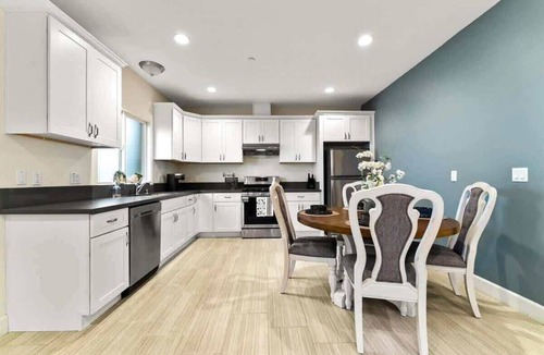 Buena Park House | Magical Disney Getaway | Near Disneyland