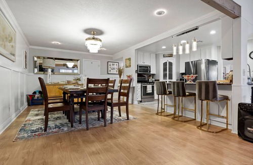 Valencia House | Main House Santa Clarita Retreat+Pets with fee