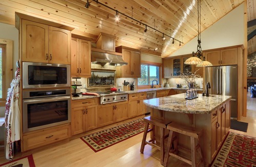Bass Lake House | Majestic mountain lodge with private dock and shoreline