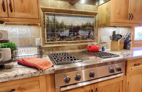 Bass Lake House | Majestic mountain lodge with private dock and shoreline