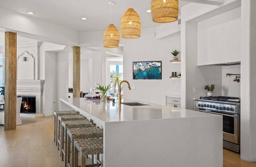 Central Malibu House | MALIBU PACIFIC PARADISE ESTATE WITH 5 BEDS, POOL, SPA, WELLNESS CENTER & VIEWS