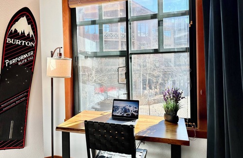 Mammoth Lakes Condo | Mammoth Luxe Retreat - Private Steam Room & Massage Chair